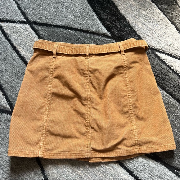 American Eagle Corduroy Skirt - Picture 2 of 6